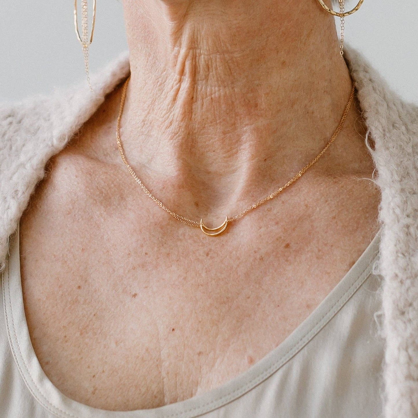 Luna (crescent moon) Necklace: Gold