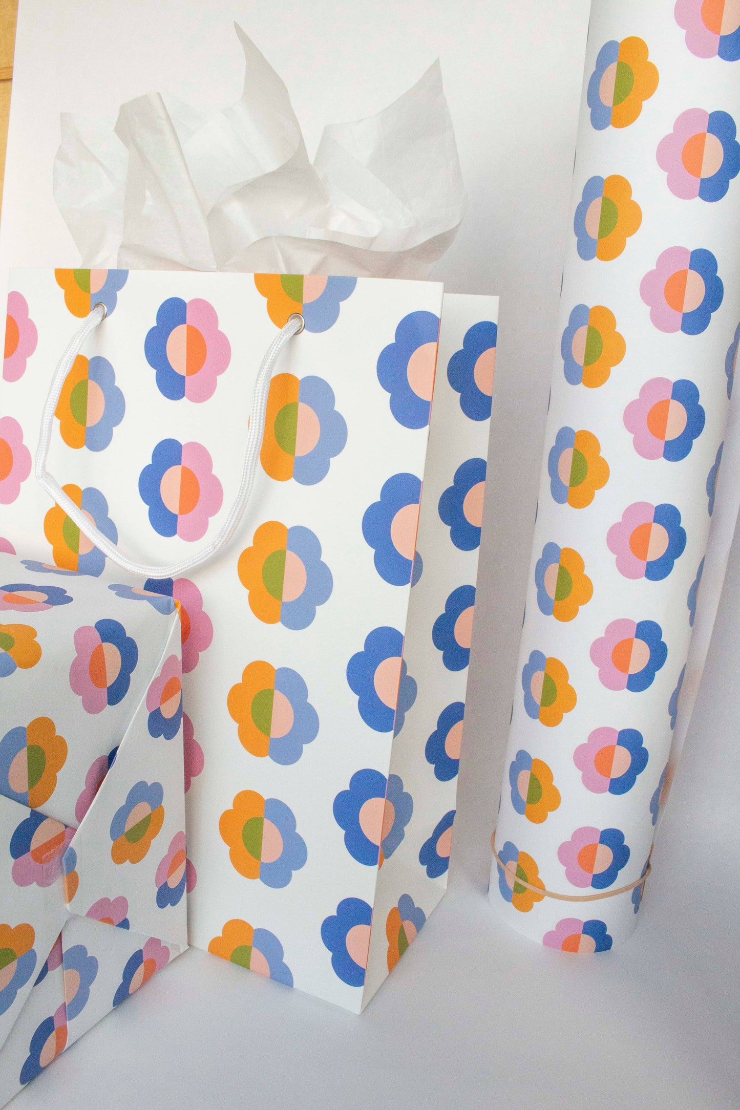 Gift Bag | Pink, Blue Daisy Flowers Birthday & Everyday Gift