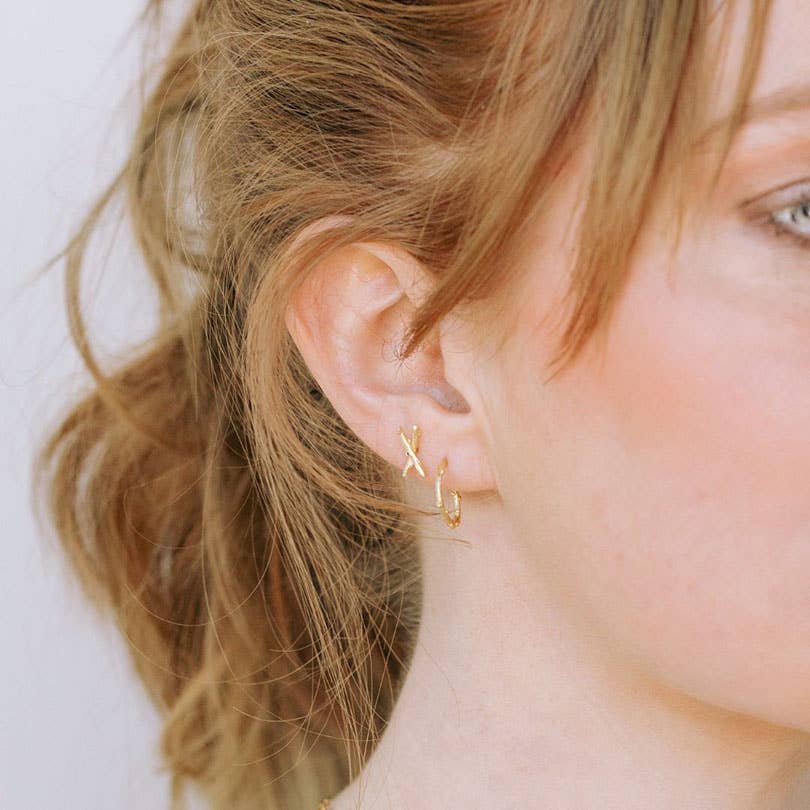 Ronnie Huggie Twig Hoops: Gold