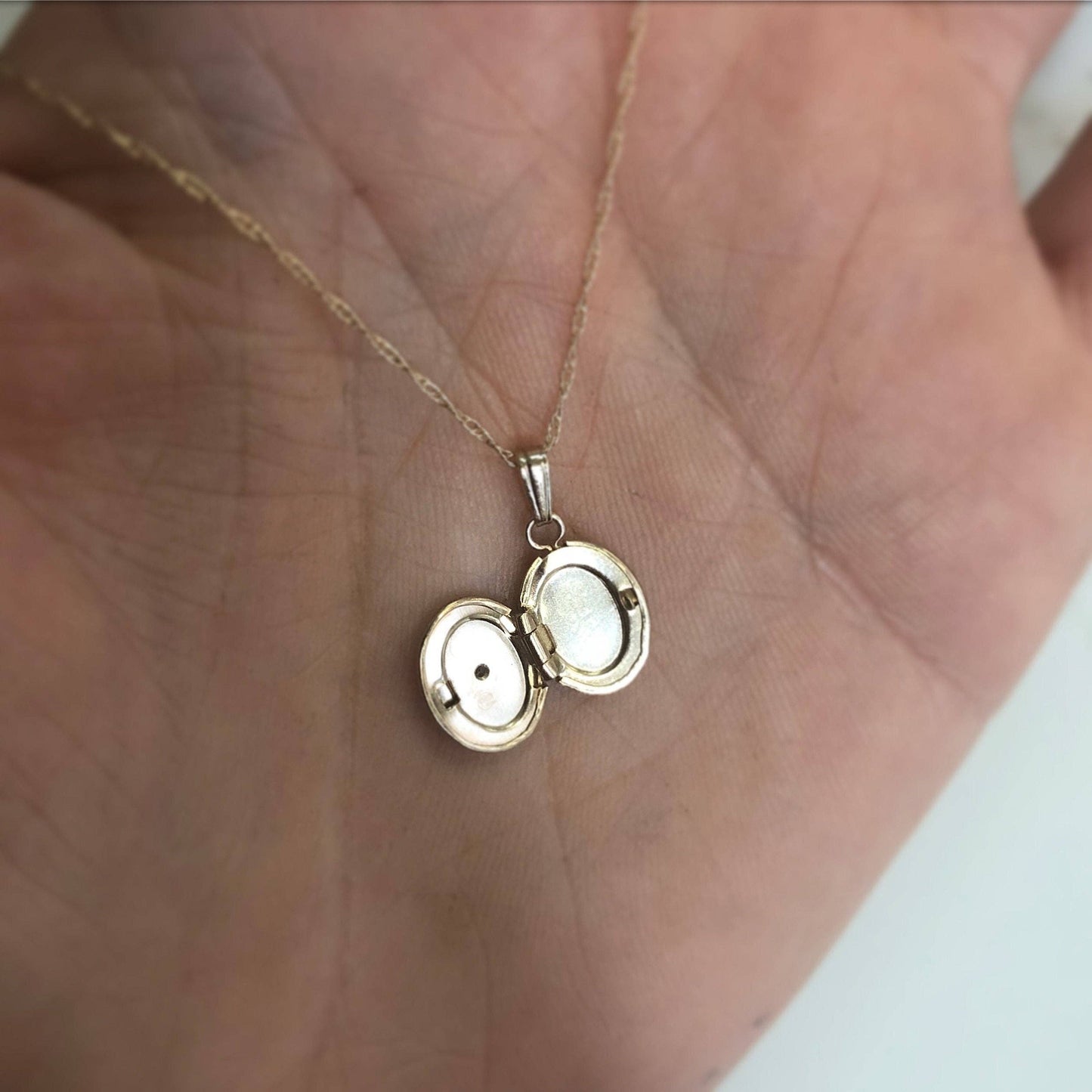 14kt Gold Forever Close To My Heart Diamond Locket