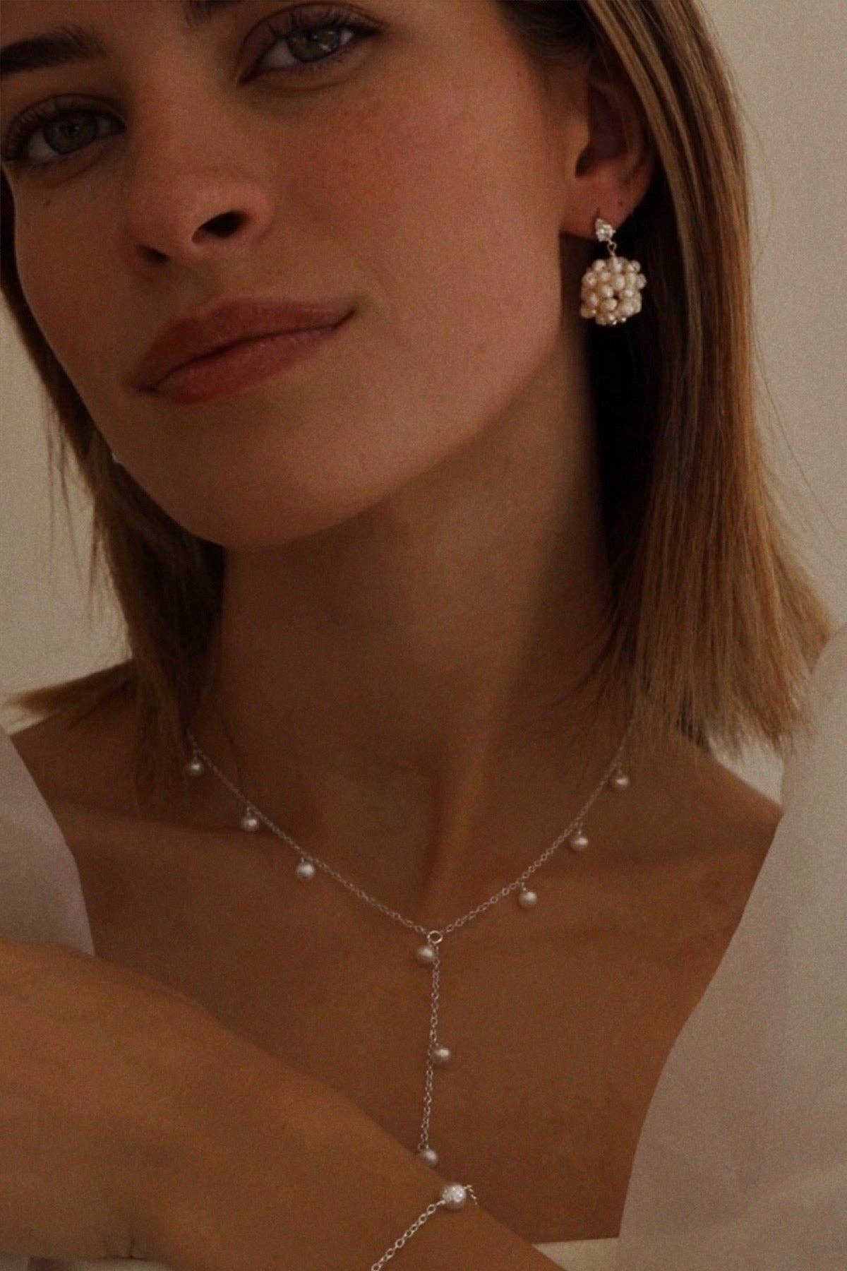 ELLE PEARL DROP LARIAT NECKLACE | GOLD