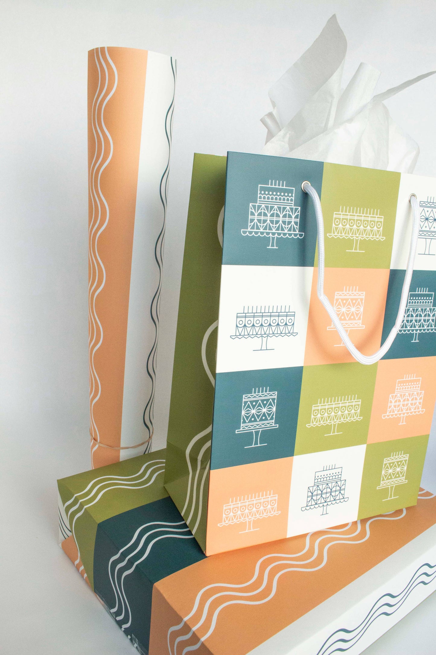 Gift Bag | Groovy Lines Retro Birthday & Everyday