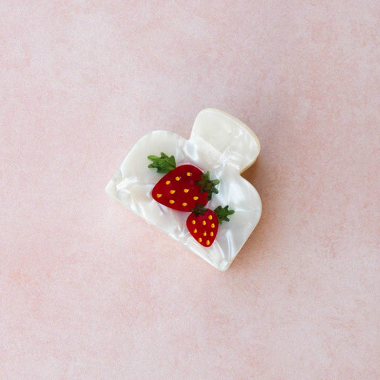 Eco Strawberry Farm Hair Claw Clip: Vintage Strawberry