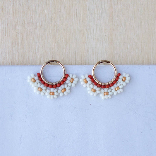 Daisy Chain Studs With Rust